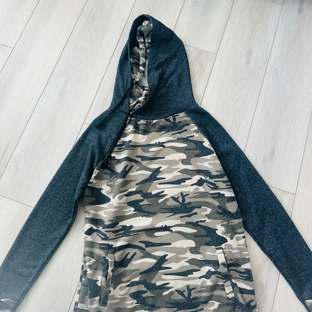 Ampersand Avenue Women’s Double Hood Camo Hoodie XL NWOT - Picture 2 of 8